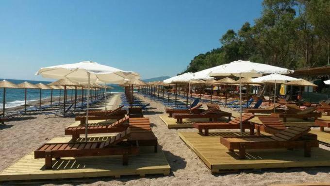 Nea Thesi Burano Camping Beach-Bar מראה חיצוני תמונה